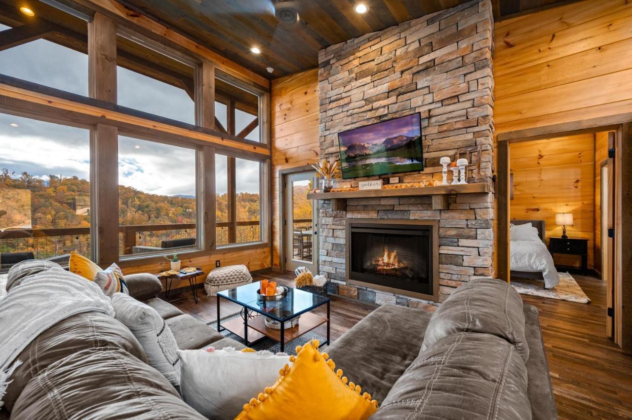 The Overlook - '21 Cabin - Gorgeous Unobstructed Views - Fire Pit Table - Gamerm - Hottub - Xbox - Lots Of Bears Gatlinburg Exteriör bild