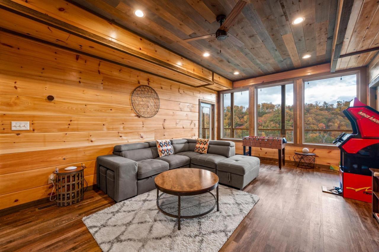 The Overlook - '21 Cabin - Gorgeous Unobstructed Views - Fire Pit Table - Gamerm - Hottub - Xbox - Lots Of Bears Gatlinburg Exteriör bild