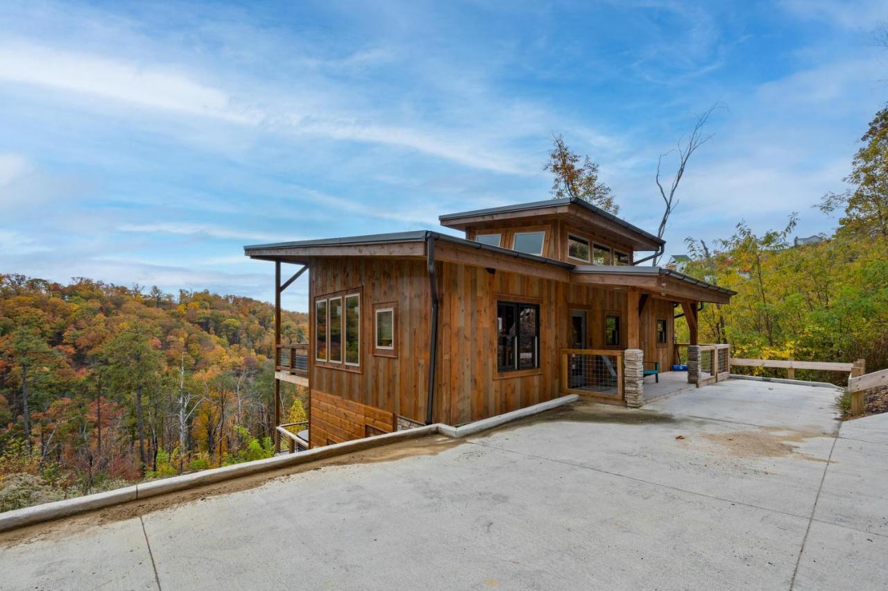 The Overlook - '21 Cabin - Gorgeous Unobstructed Views - Fire Pit Table - Gamerm - Hottub - Xbox - Lots Of Bears Gatlinburg Exteriör bild